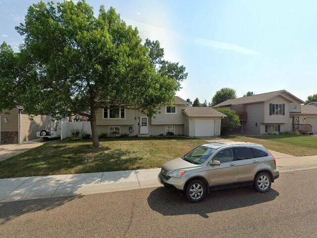 House image located at Dickinson, ND 58601