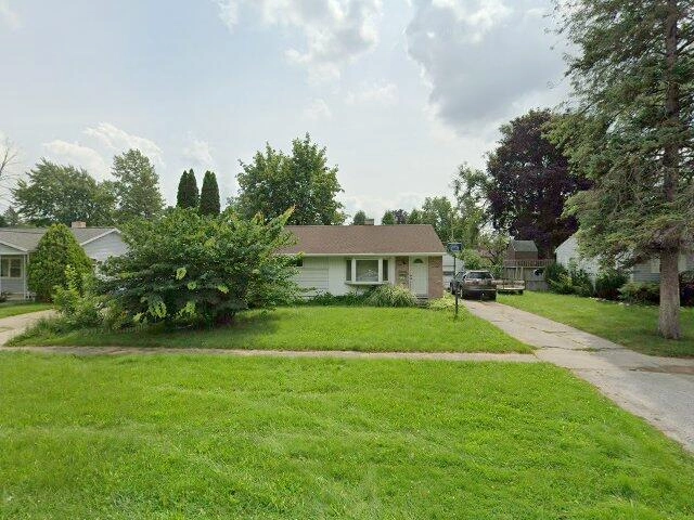 House image located at Saginaw, MI 48604
