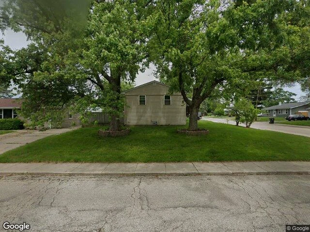 House image located at Carpentersville, IL 60110