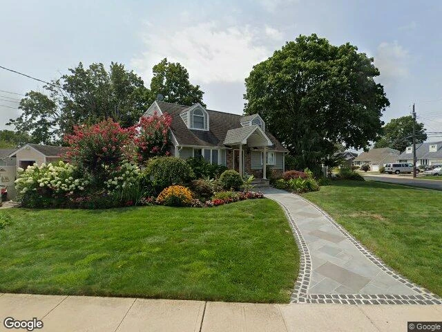 House image located at Farmingdale, NY 11735