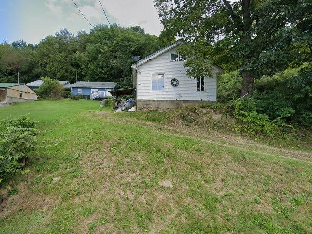 House image located at Warren, PA 16365