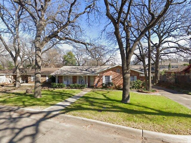 House image located at Arlington, TX 76010