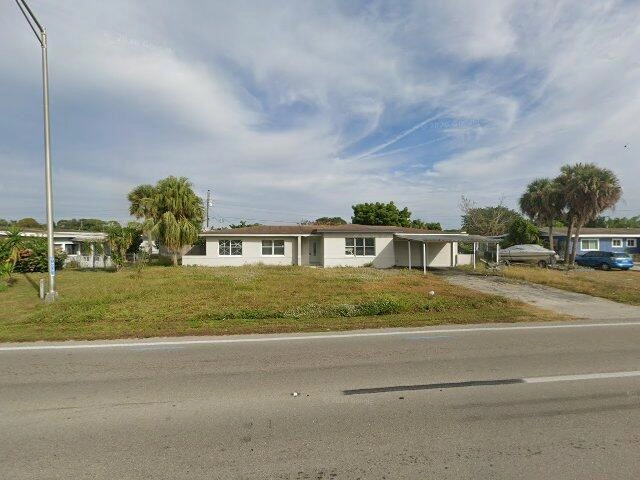 House image located at Lehigh Acres, FL 33936