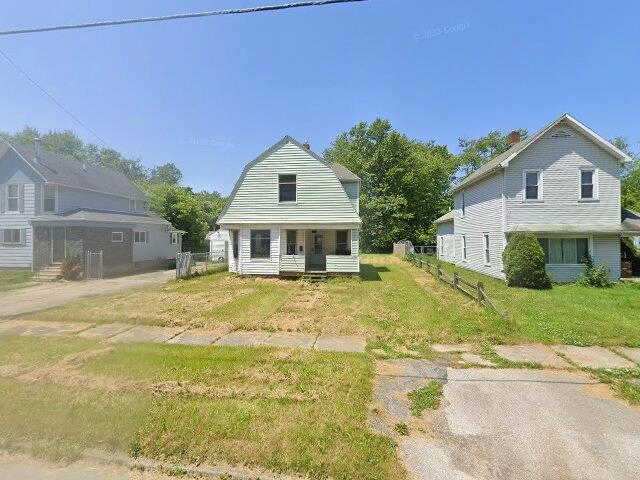 House image located at Ashtabula, OH 44004