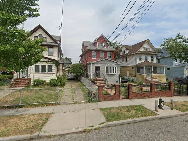 House image located at Saint Albans, NY 11412