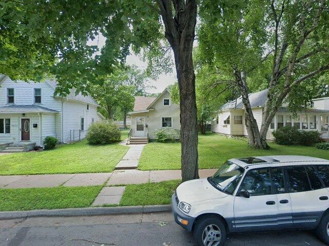 House image located at Minneapolis, MN 55411