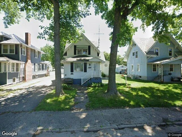 House image located at Carlinville, IL 62626