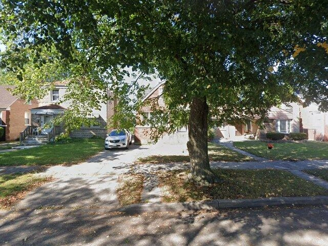 House image located at Chicago, IL 60643