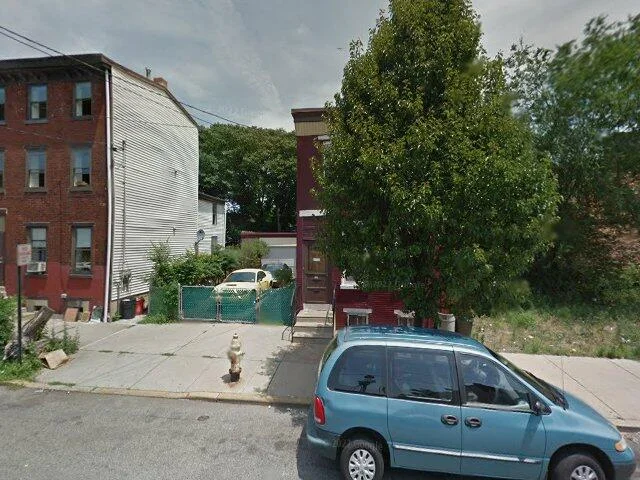 House image located at Camden, NJ 08103