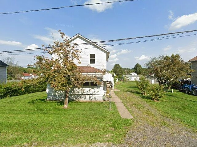 House image located at Struthers, OH 44471