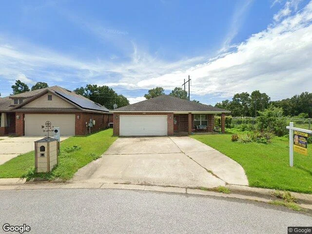 House image located at Milton, FL 32571