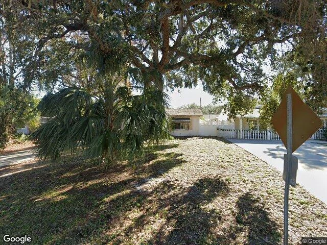 House image located at Saint Petersburg, FL 33703