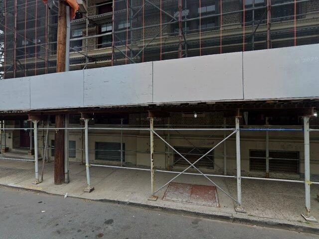 House image located at Pontiac, MI 48342