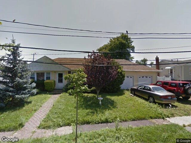 House image located at Lindenhurst, NY 11757