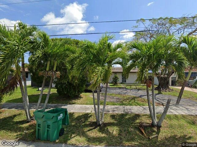 House image located at Miami, FL 33175