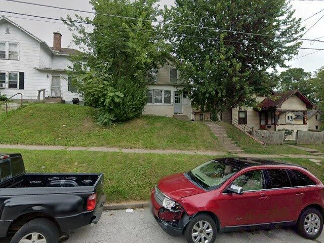 House image located at Davenport, IA 52803