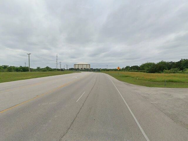 House image located at Saint Petersburg, FL 33708