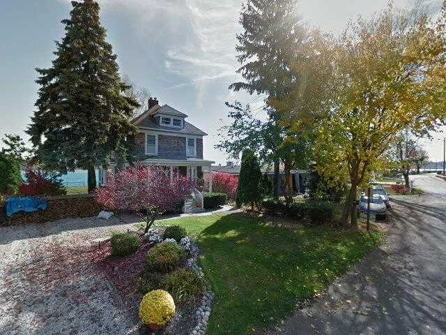 House image located at Algonac, MI 48001