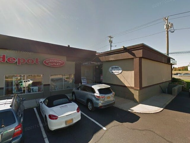 House image located at Farmingdale, NY 11735
