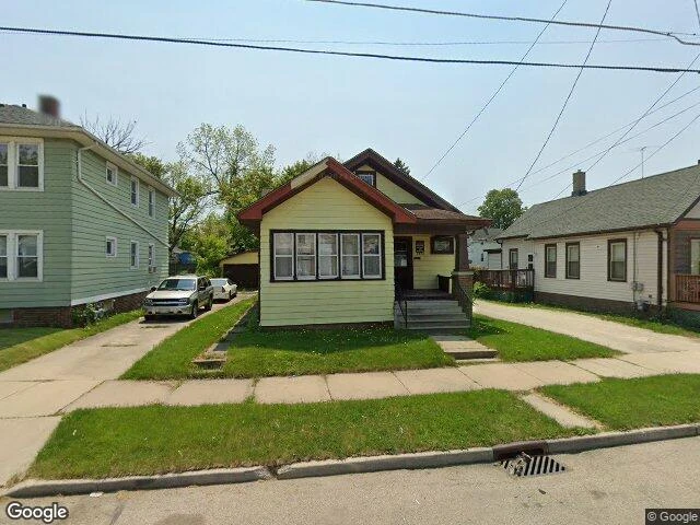House image located at Racine, WI 53404