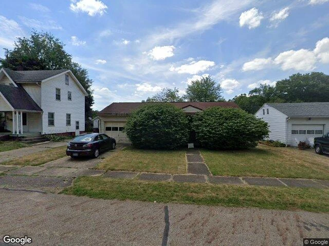 House image located at Louisville, OH 44641