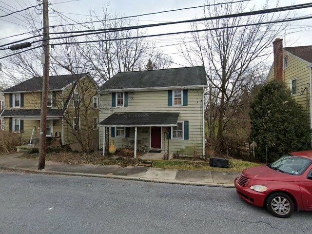House image located at Elizabethtown, PA 17022