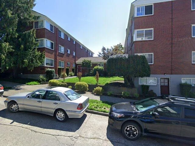 House image located at Seattle, WA 98116