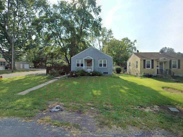 House image located at Belleville, IL 62221