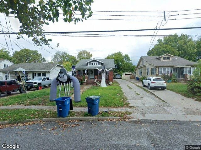 House image located at Alton, IL 62002