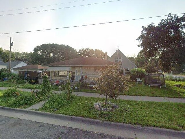 House image located at Saint Paul, MN 55106