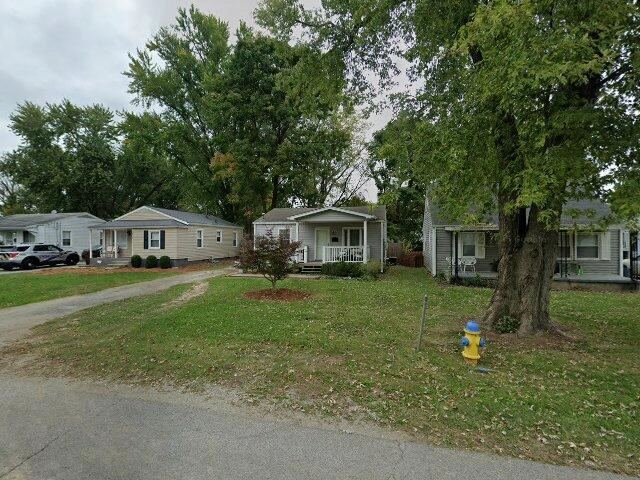 House image located at Louisville, KY 40242