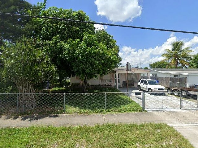 House image located at Hollywood, FL 33024
