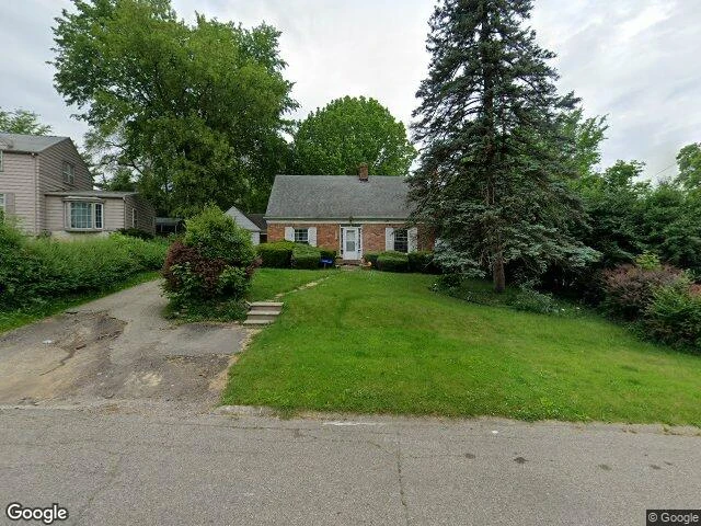 House image located at Flint, MI 48503