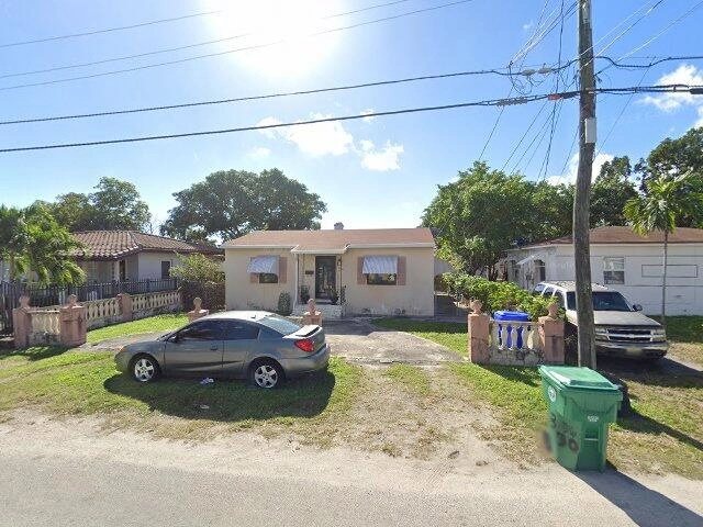 House image located at Miami, FL 33125