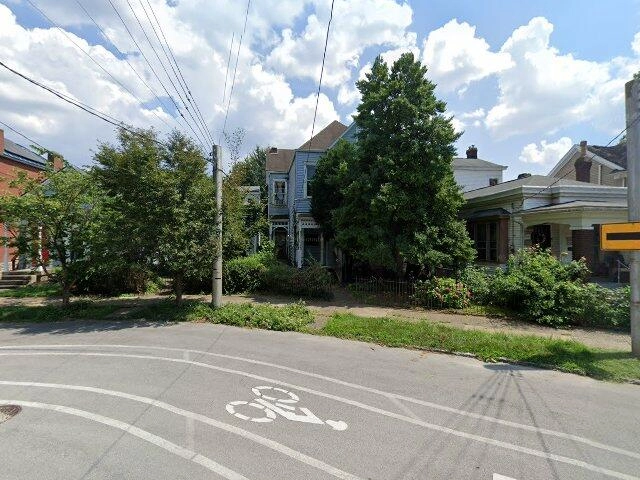 House image located at Louisville, KY 40204
