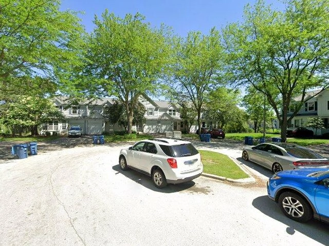 House image located at Aurora, IL 60504