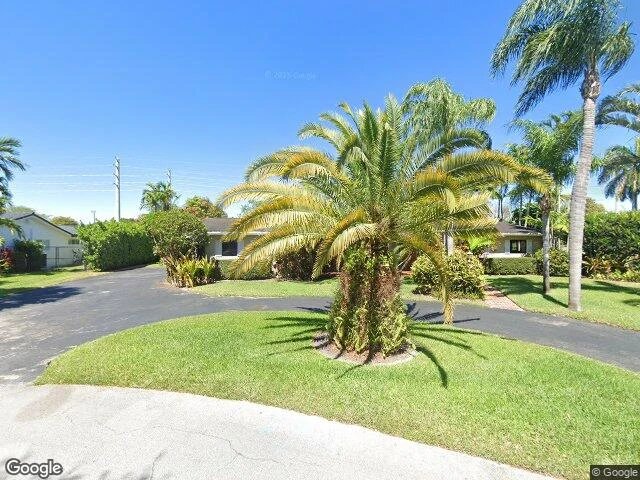 House image located at Miami, FL 33158