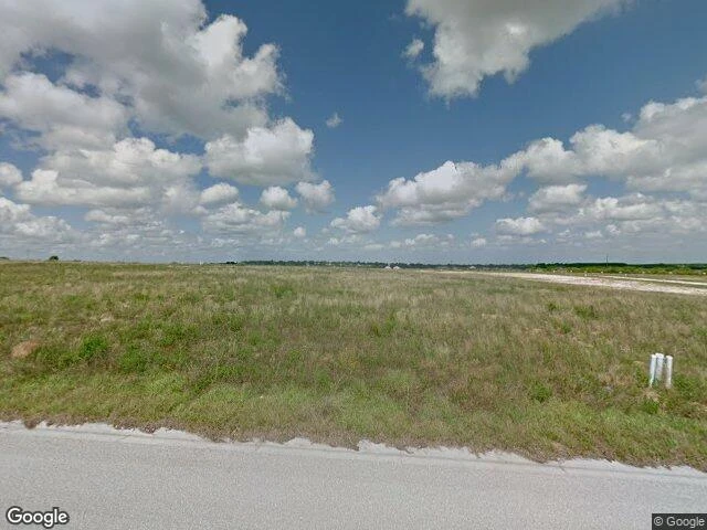 House image located at Dundee, FL 33838