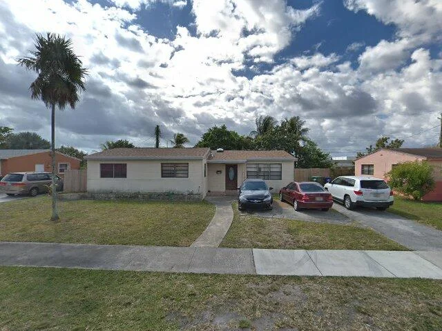 House image located at Miami, FL 33169