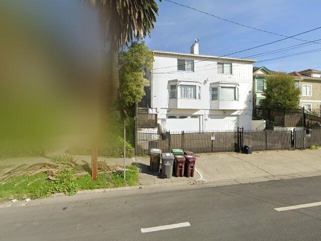 House image located at Oakland, CA 94606