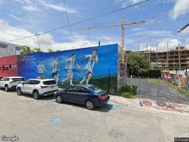 House image located at Miami, FL 33127