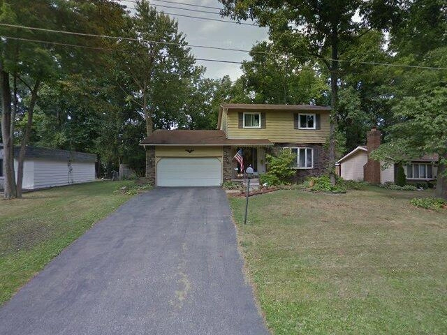 House image located at Amherst, OH 44001