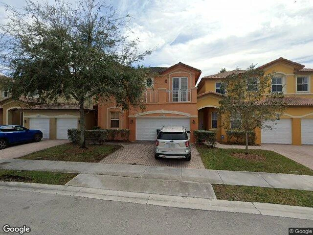 House image located at Miami, FL 33178