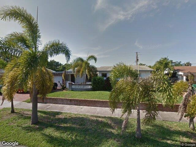 House image located at Miami, FL 33162