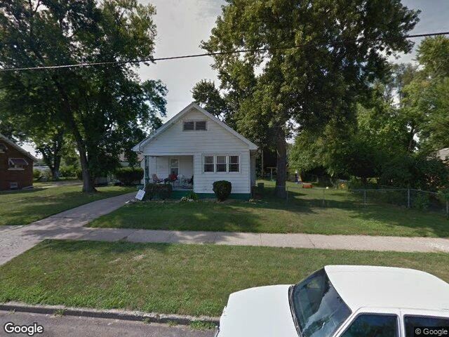 House image located at Peoria, IL 61605