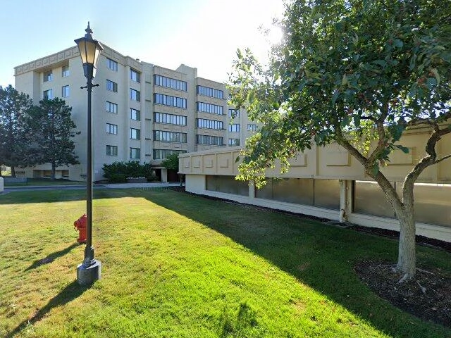 House image located at Novi, MI 48377