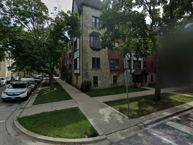 House image located at Chicago, IL 60659