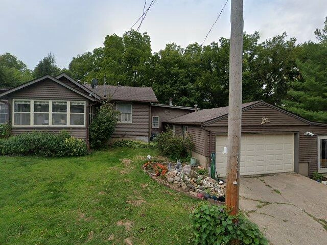 House image located at Burlington, IA 52601