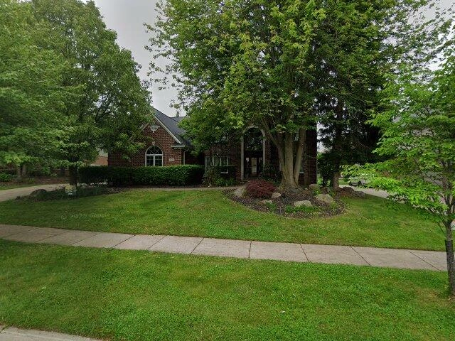 House image located at Rochester, MI 48309