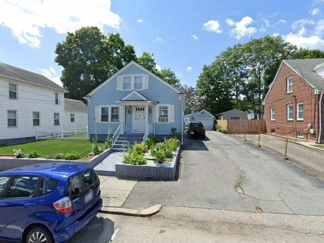 House image located at Alton, IL 62002